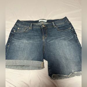 EUC Torrid Bermuda Jean Shorts